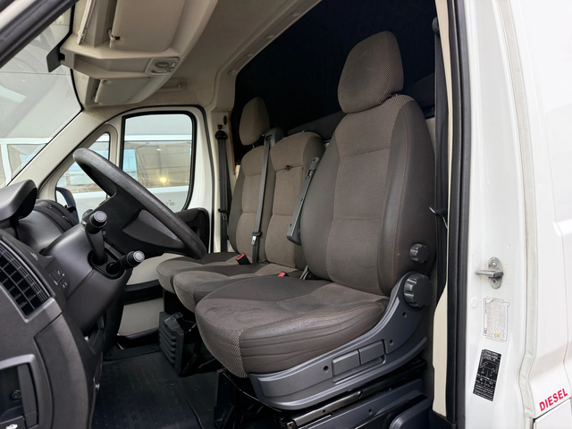 Peugeot Boxer 2.0 - автомобили, коли, обяви за нови и употребявани 10