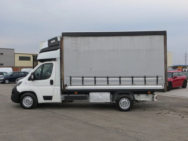 Peugeot Boxer 2,2 HDI EURO 6D - автомобили, коли, обяви за нови и употребявани 1