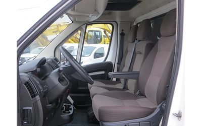 Peugeot Boxer 2,2 HDI EURO 6D - автомобили, коли, обяви за нови и употребявани 6