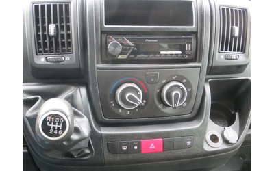 Peugeot Boxer 2,2 HDI EURO 6D - автомобили, коли, обяви за нови и употребявани 8