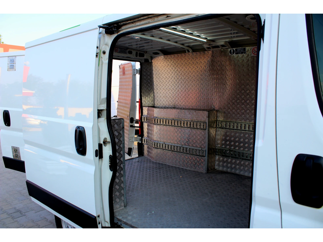 Peugeot Boxer 2.2HDI/150кс/ЛИЗИНГ - автомобили, коли, обяви за нови и употребявани 9