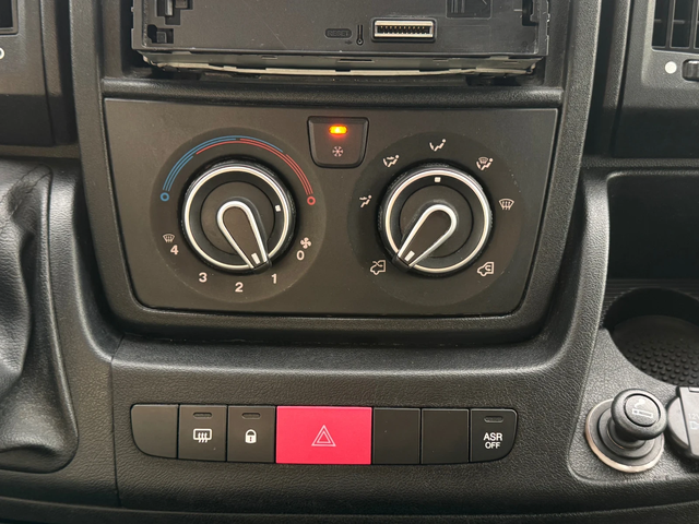 Peugeot Boxer - автомобили, коли, обяви за нови и употребявани 13