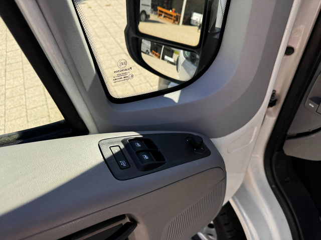 Peugeot Boxer 6-местен Клима - автомобили, коли, обяви за нови и употребявани 12