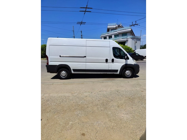 Peugeot Boxer 2.2HDI - автомобили, коли, обяви за нови и употребявани 3