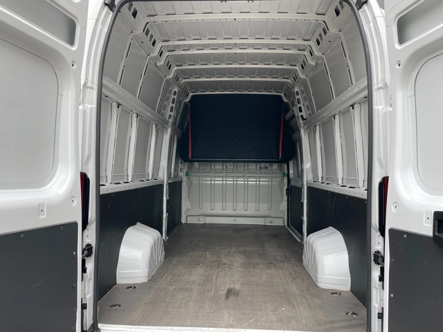 Peugeot Boxer Върнат от  лизинг - автомобили, коли, обяви за нови и употребявани 15