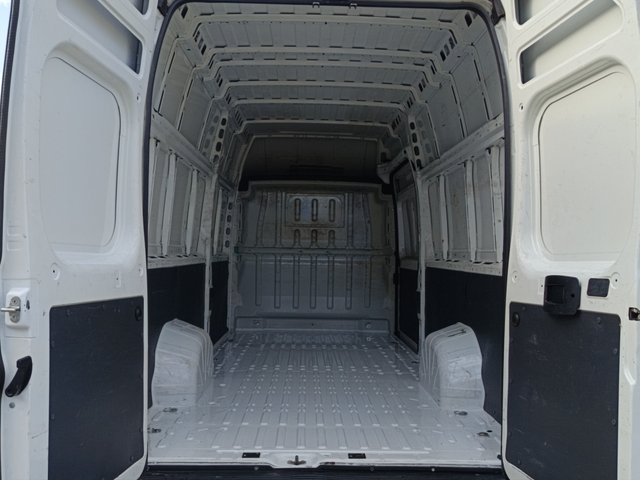 Peugeot Boxer товарен - автомобили, коли, обяви за нови и употребявани 12
