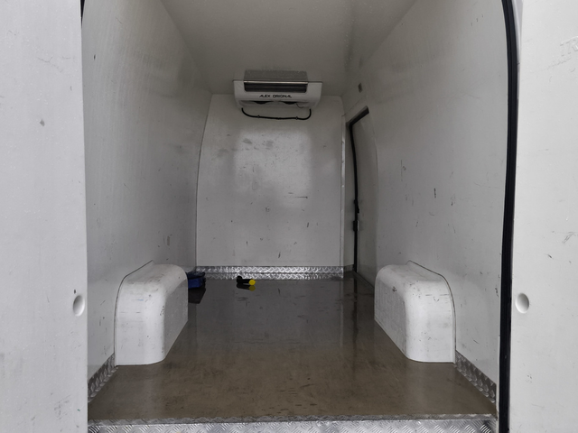 Peugeot Boxer товарен FT 435L4H3 2.2 BlueHDI 140 S&S E6 - автомобили, коли, обяви за нови и употребявани 13