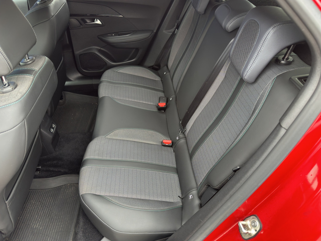 Peugeot e-2008 NEW SUV ALLURE Electric 100 кВ 136 к.с. - автомобили, коли, обяви за нови и употребявани 11