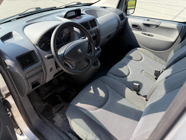 Peugeot Expert 1.6HDI Товаропътнически 6-местен Климатик - автомобили, коли, обяви за нови и употребявани 12