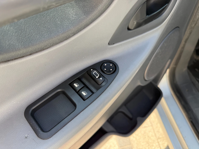 Peugeot Expert 1.6HDI Товаропътнически 6-местен Климатик - автомобили, коли, обяви за нови и употребявани 13