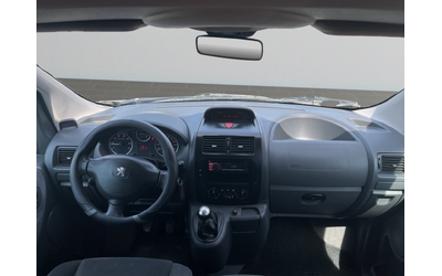 Peugeot Expert пътнически - автомобили, коли, обяви за нови и употребявани 10