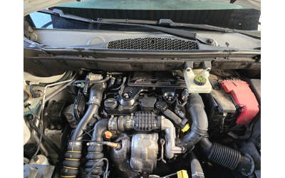 Peugeot Partner 1.6HDI - автомобили, коли, обяви за нови и употребявани 9