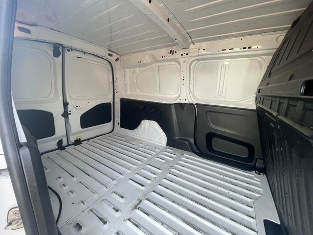 Peugeot Partner 1.5 HDi Euro 6D - автомобили, коли, обяви за нови и употребявани 10