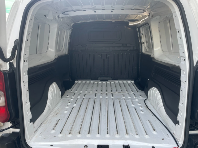 Peugeot Partner 1.5 HDi Euro 6D - автомобили, коли, обяви за нови и употребявани 11