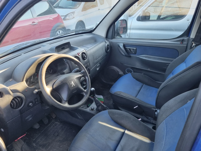 Peugeot Partner 2, 000HDI EURO4 - автомобили, коли, обяви за нови и употребявани 3