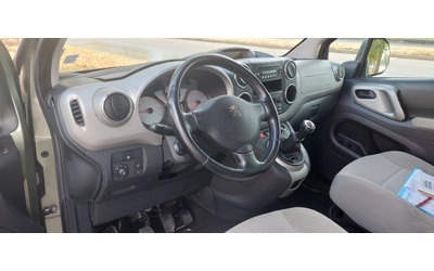 Peugeot Partner 1.6  HDI клима - автомобили, коли, обяви за нови и употребявани 11