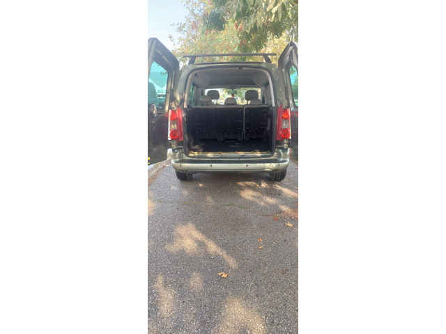 Peugeot Partner 1.6  HDI клима - автомобили, коли, обяви за нови и употребявани 6