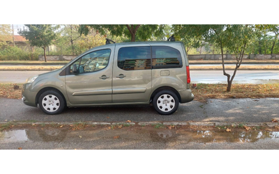 Peugeot Partner 1.6  HDI клима - автомобили, коли, обяви за нови и употребявани 7