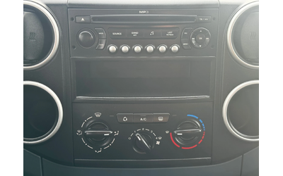 Peugeot Partner 1.6hdi 90kc - автомобили, коли, обяви за нови и употребявани 13