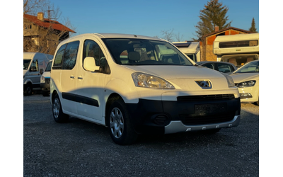 Peugeot Partner 1.6hdi 90kc - автомобили, коли, обяви за нови и употребявани 16