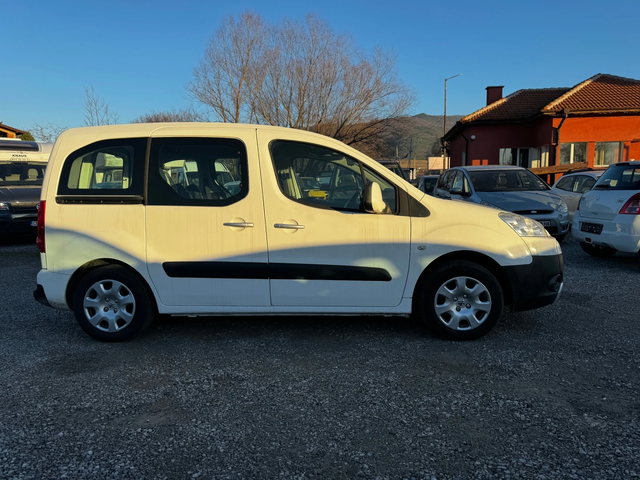 Peugeot Partner 1.6hdi 90kc - автомобили, коли, обяви за нови и употребявани 9