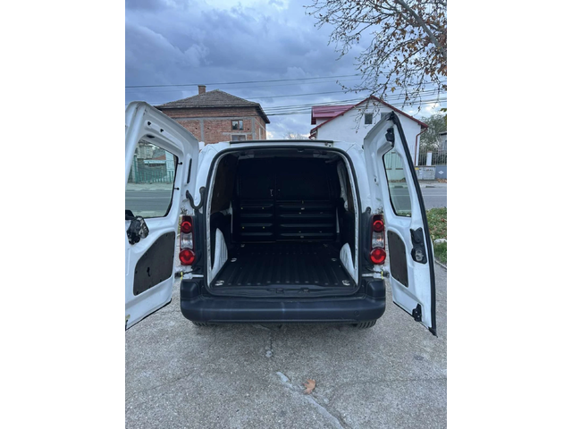 Peugeot Partner - автомобили, коли, обяви за нови и употребявани 12