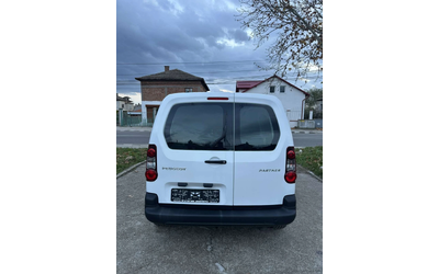 Peugeot Partner - автомобили, коли, обяви за нови и употребявани 7