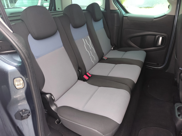 Peugeot Partner TEPEE* 1.6HDi* FACELIFT* LED* KLIMA* 5 МЕСТА - автомобили, коли, обяви за нови и употребявани 9