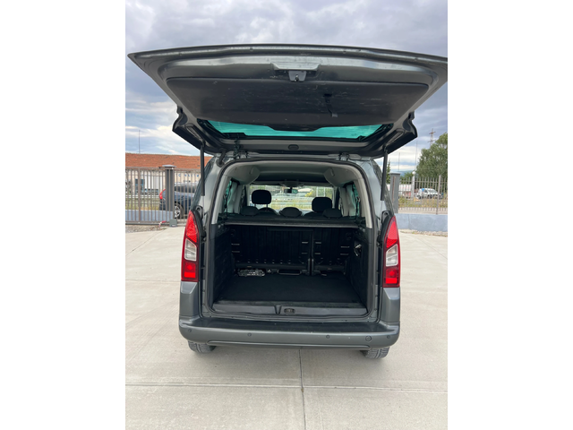 Peugeot Partner 1.6HDI - автомобили, коли, обяви за нови и употребявани 5