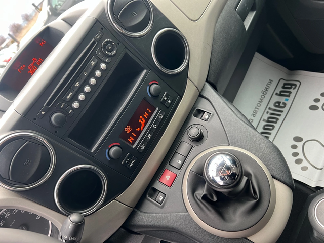 Peugeot Partner TEPEE* 1.6HDI* LED* TOP* - автомобили, коли, обяви за нови и употребявани 12