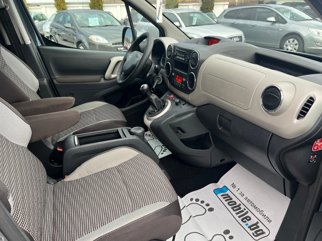 Peugeot Partner TEPEE* 1.6HDI* LED* TOP* - автомобили, коли, обяви за нови и употребявани 8