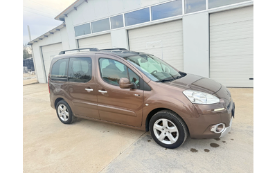 Peugeot Partner 1.6hdi 92k.c* Outdoor* Panorama* Tepee* - автомобили, коли, обяви за нови и употребявани 11