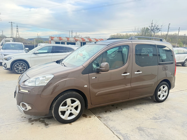 Peugeot Partner 1.6hdi 92k.c* Outdoor* Panorama* Tepee* - автомобили, коли, обяви за нови и употребявани 2