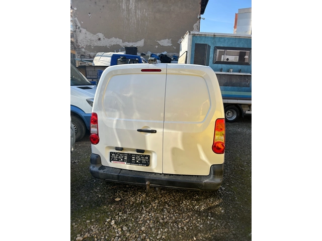 Peugeot Partner - автомобили, коли, обяви за нови и употребявани 3