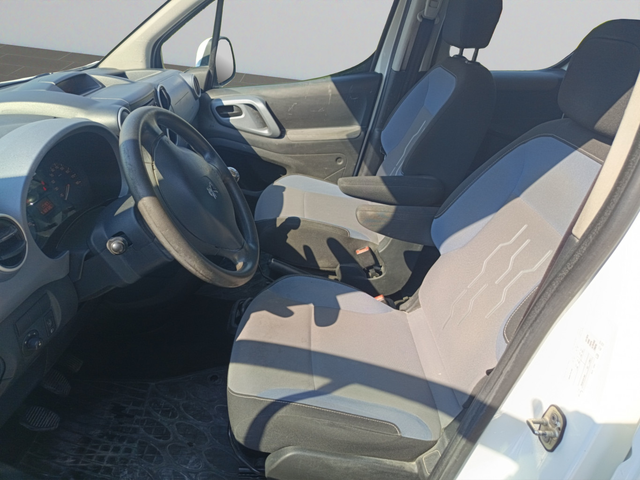 Peugeot Partner пътнически - автомобили, коли, обяви за нови и употребявани 9