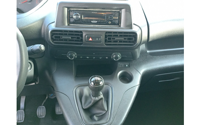 Peugeot Partner товарен Standard 1000 PRO 1.6 BlueHDI 100 BVM5 6.1 - автомобили, коли, обяви за нови и употребявани 10