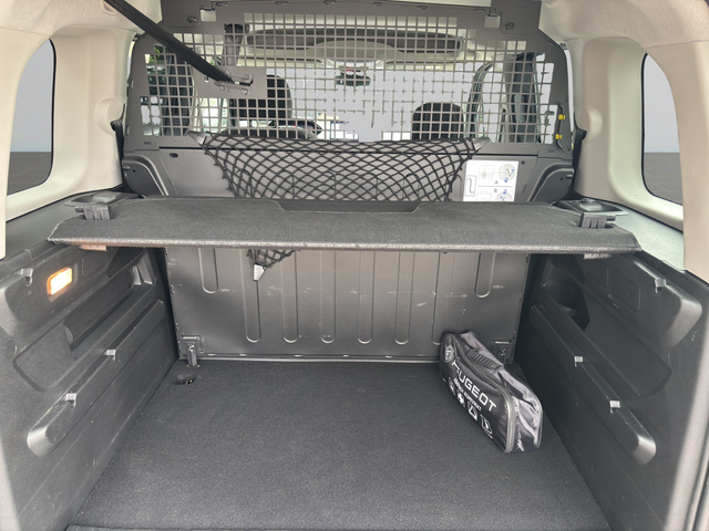 Peugeot Rifter MCA MPV Standard ALLURE 1.5 BlueHDI 130 BVM6 S&S E6.4 - автомобили, коли, обяви за нови и употребявани 13