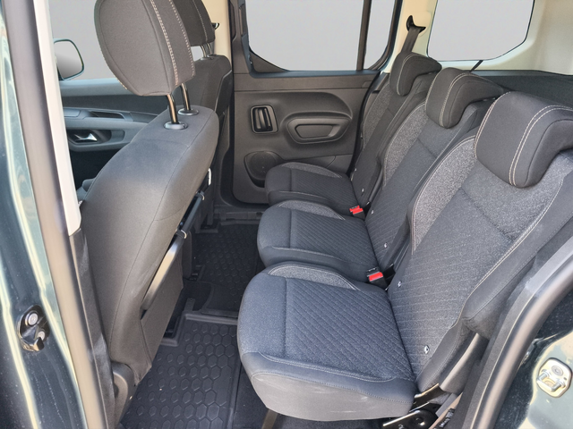 Peugeot Rifter MPV Standard ALLURE 1.5 BlueHDI 102 BVM6 S&S E6.4 - автомобили, коли, обяви за нови и употребявани 9