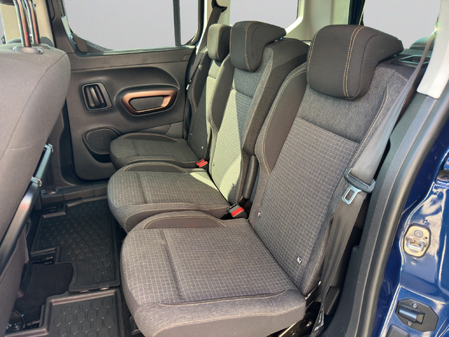 Peugeot Rifter MPV Standard GT Line 1.5 BlueHDI 130 EAT8 STT E6.2 - автомобили, коли, обяви за нови и употребявани 9