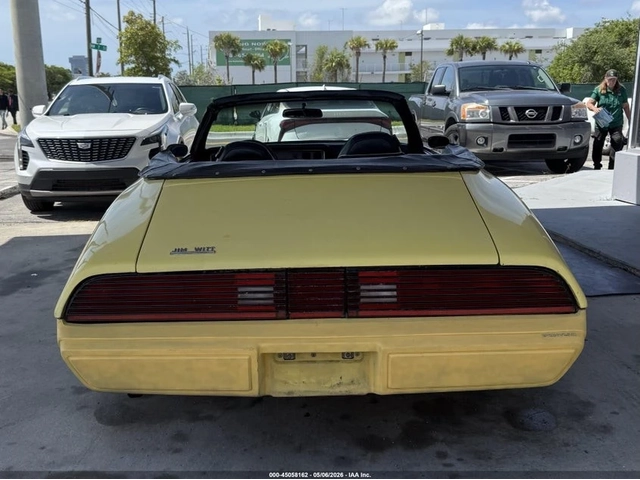 Pontiac Firebird - автомобили, коли, обяви за нови и употребявани 4
