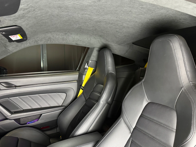 Porsche 911 Carrera 4 GTS - автомобили, коли, обяви за нови и употребявани 6