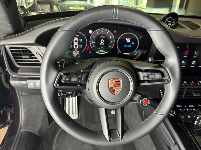 Porsche 911 Carrera 4 GTS - автомобили, коли, обяви за нови и употребявани 8