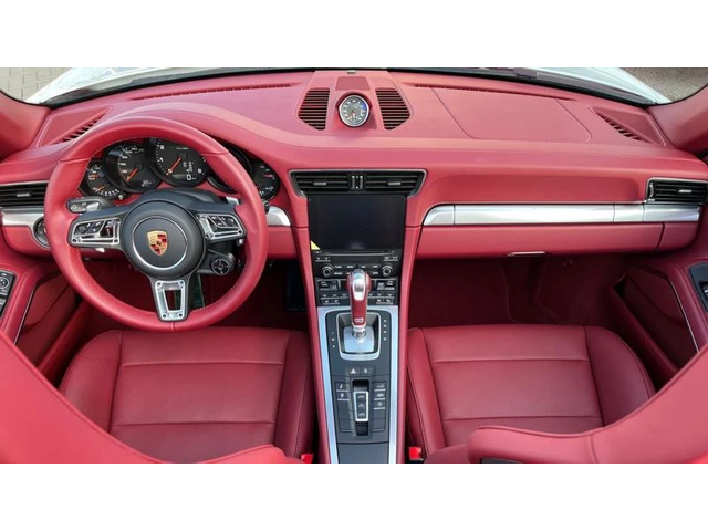 Porsche 911 Carrera 4 Cabrio - автомобили, коли, обяви за нови и употребявани 1