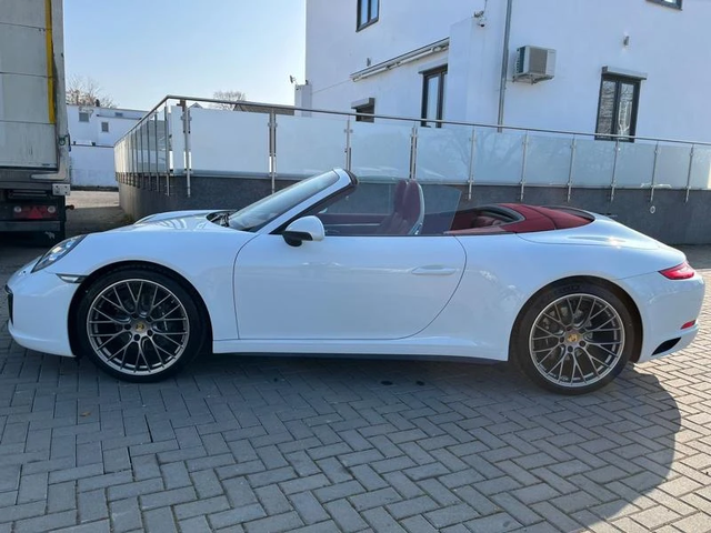 Porsche 911 Carrera 4 Cabrio - автомобили, коли, обяви за нови и употребявани 2