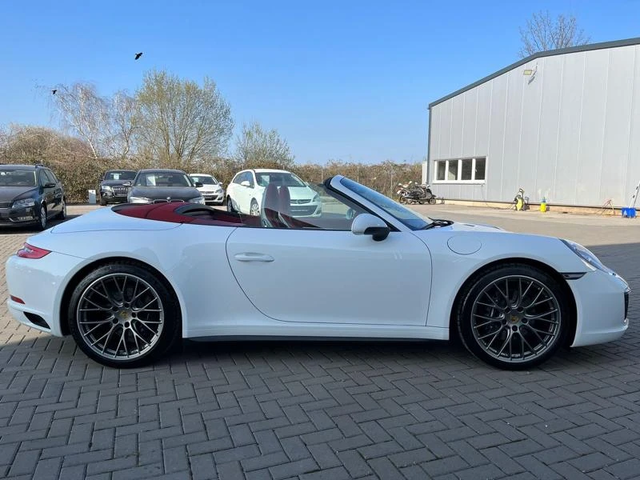 Porsche 911 Carrera 4 Cabrio - автомобили, коли, обяви за нови и употребявани 3