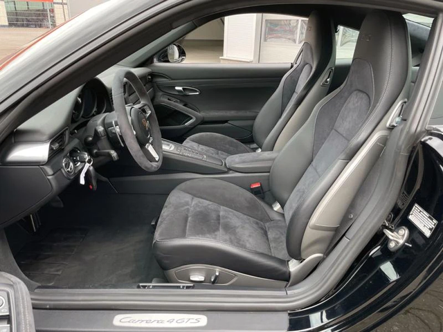 Porsche 911 991 Carrera 4 GTS - автомобили, коли, обяви за нови и употребявани 3