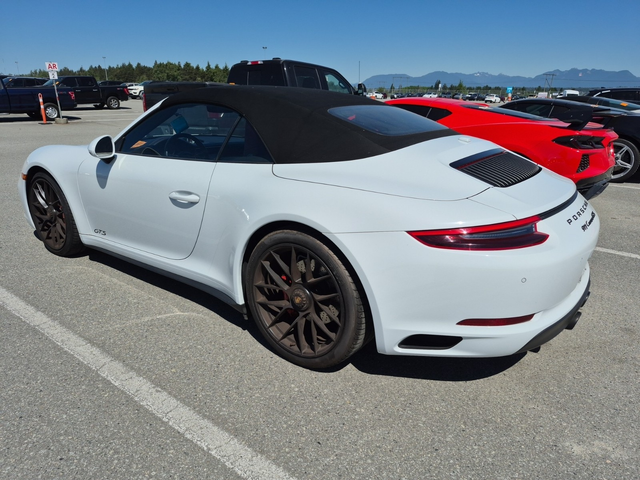 Porsche 911 3L 6cyl Rear Wheel Drive - автомобили, коли, обяви за нови и употребявани 3