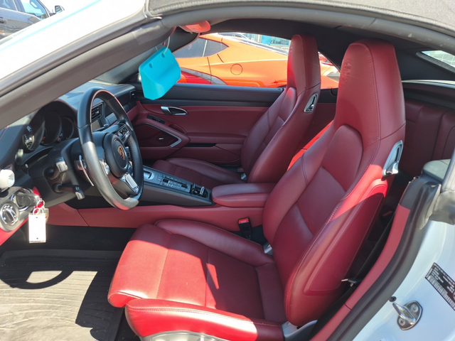 Porsche 911 3L 6cyl Rear Wheel Drive - автомобили, коли, обяви за нови и употребявани 4
