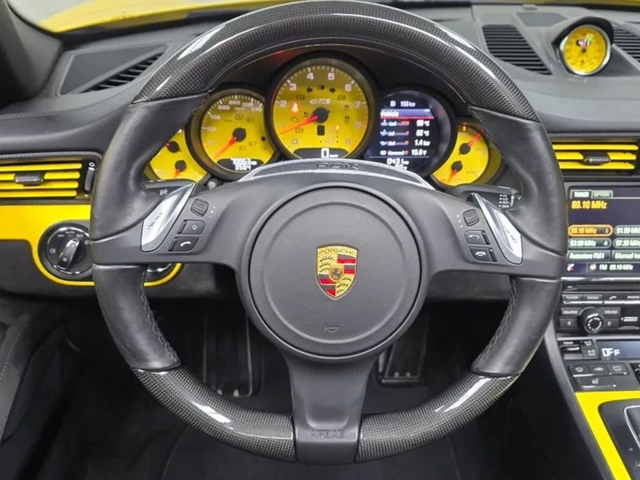 Porsche 911 CARRERA 4 GTS 991 | RACING YELLOW - автомобили, коли, обяви за нови и употребявани 12