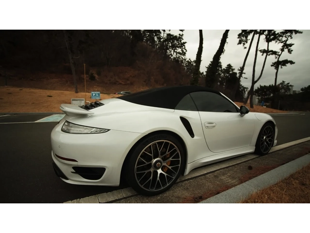 Porsche 911 TURBO S * CARBON CERAMIC - автомобили, коли, обяви за нови и употребявани 3